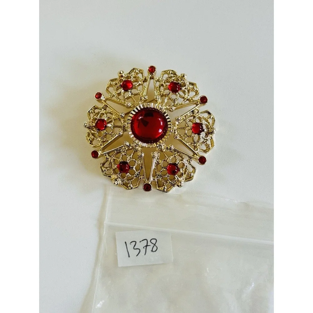 Sarah Coventry Regal Brooch Pin VTG Red gold Glass Cabochon Rhinestone Jeweled‎
